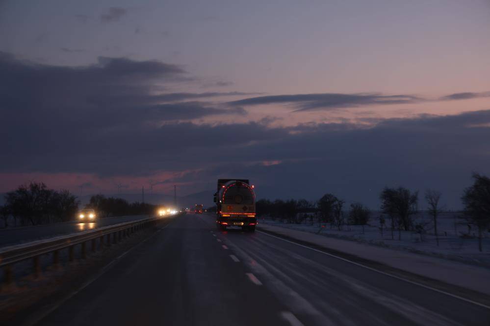 Konya’da uzman isimden sürücülere hayati kış sürüşü uyarısı 8